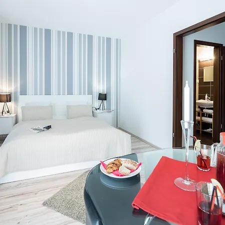 Corvin By Vagabond Daire *