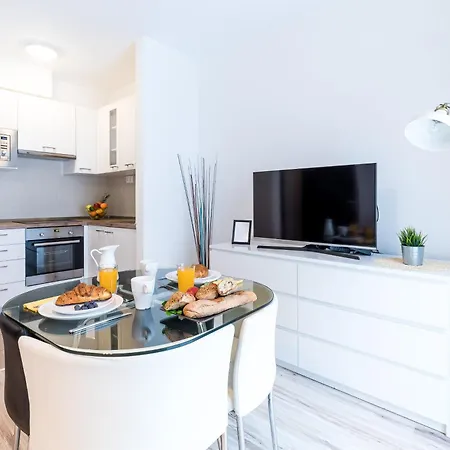 Corvin By Vagabond Daire *