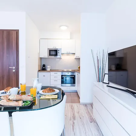 Corvin By Vagabond Apartment *
