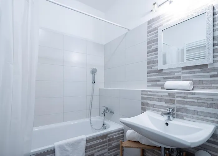 Corvin By Vagabond *