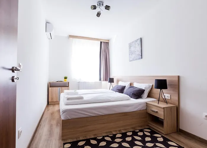 Corvin By Vagabond *